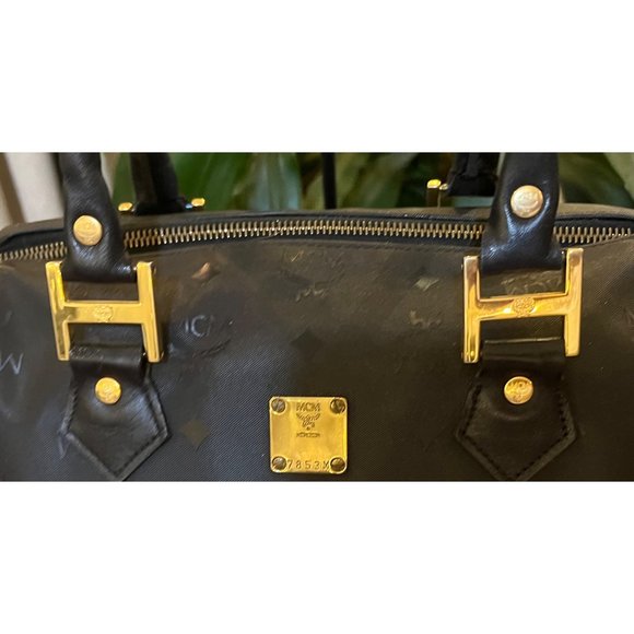 ♦️♦️ AUTHENTIC BLACK MCM BOSTON TOTE - Picture 12 of 13